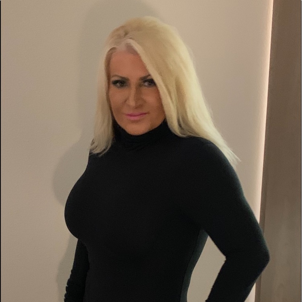 Meet your Posher, Melissa